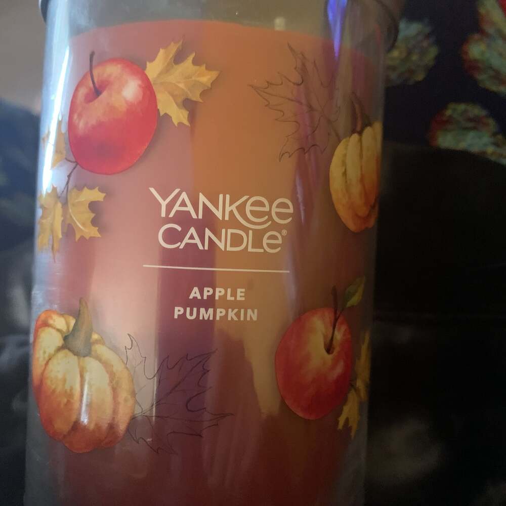 Yankee Candle Spiced Pumpkin Scented, Classic 22oz Large Tumbler 2-Wick Aromathe